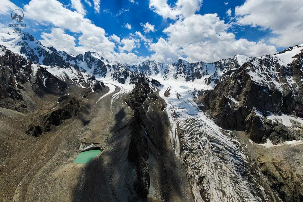 Wanderung zum Ala Archa Ak Sai Gletscher