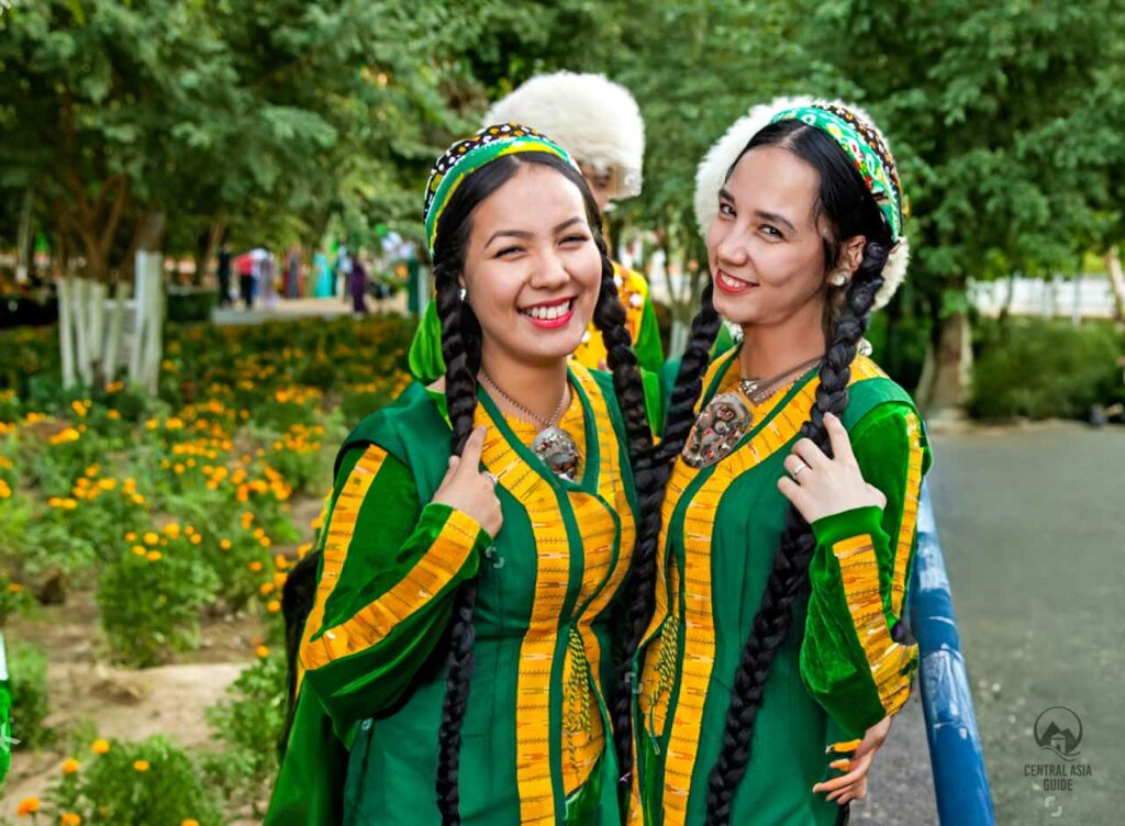 Turkmenistan Kleidung
