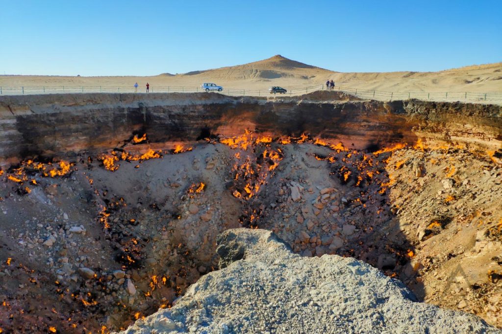 Darvaza flames