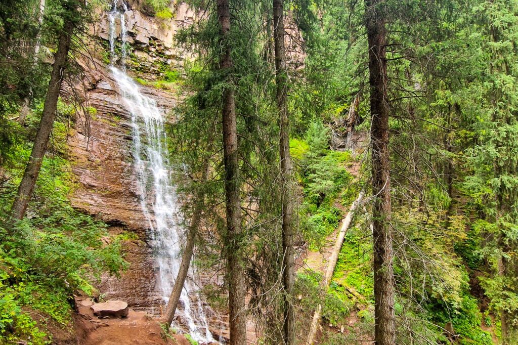 Jeti Oguz Wasserfall