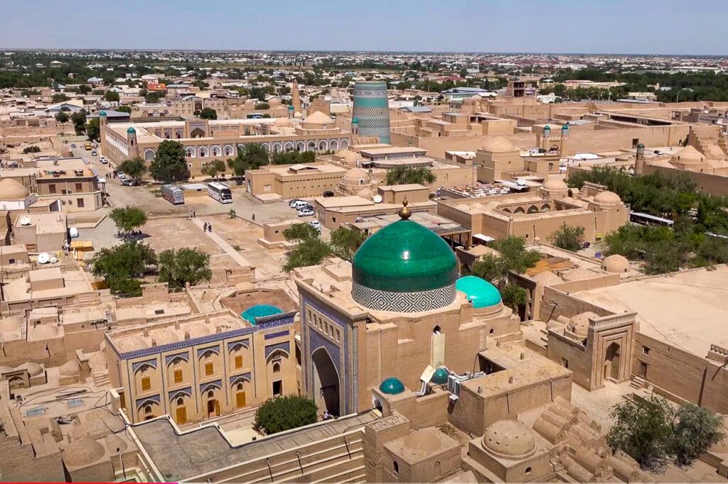 Dachterrassenblick über Khiva Ichan Kala