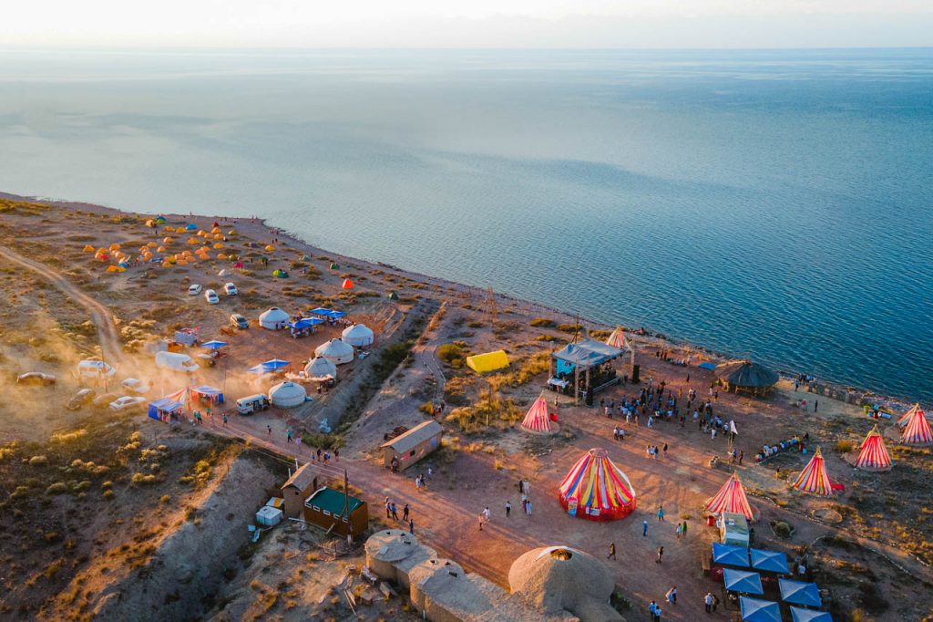 Kolfest am Südstrand von Issyk Kul