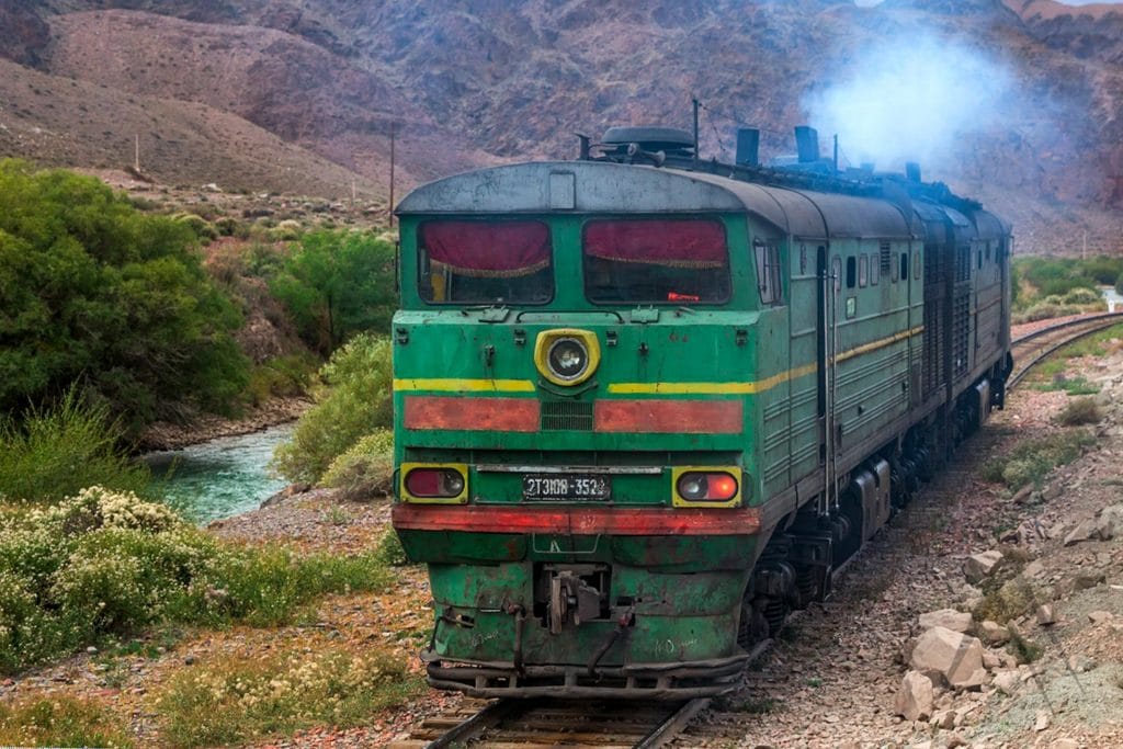 Zug nach Issyk Kul